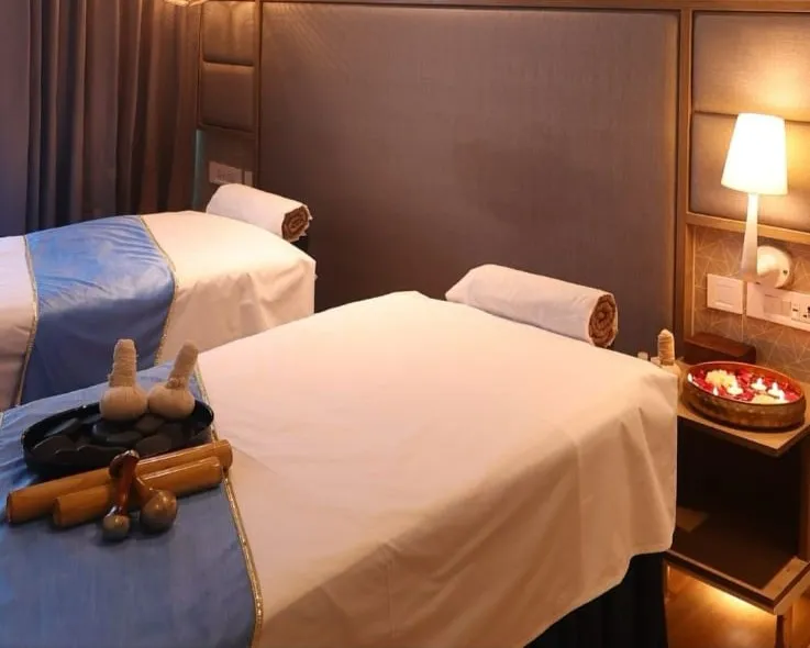 Meghavi Wellness Spa | Holiday Inn Hotel